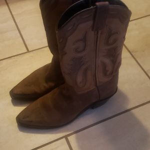 Size 9 womens boots